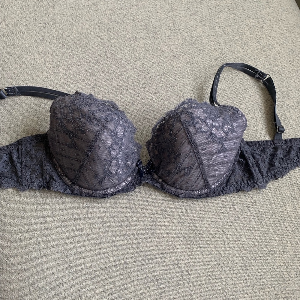 Chantelle Plunge Push Up Bra 32D